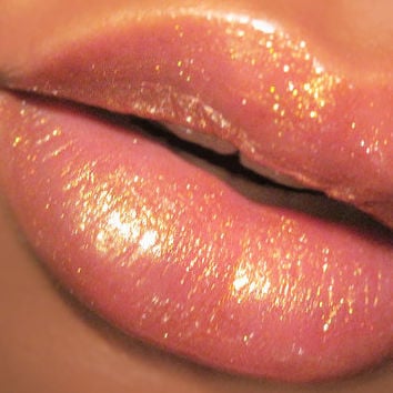 Amazing Rain Metallic Shimmer Lip Gloss 2
